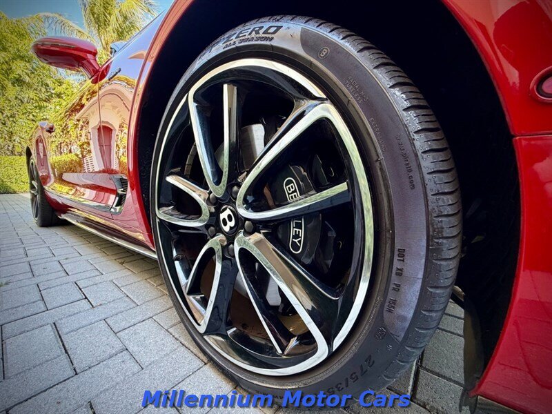 2023 Bentley Continental GTC Base - Photo 23