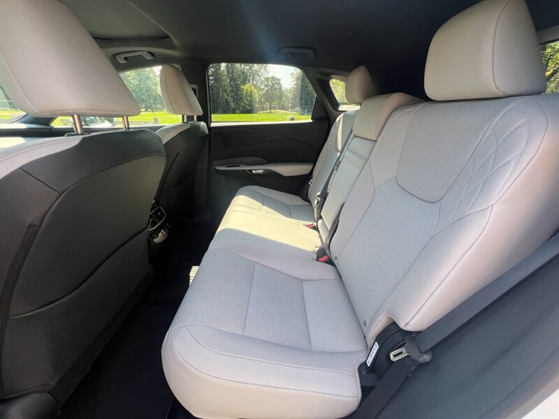 2023 Lexus RX 350 Premium - Photo 23 - Warminster, PA 18974