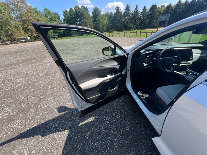 2023 Lexus RX 350 Premium - Photo 17 - Warminster, PA 18974