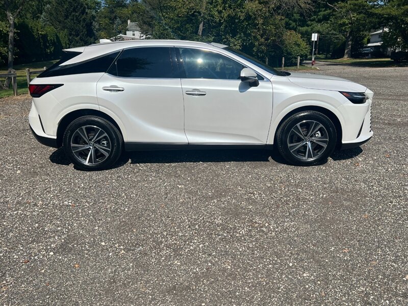 2023 Lexus RX 350 Premium - Photo 8 - Warminster, PA 18974