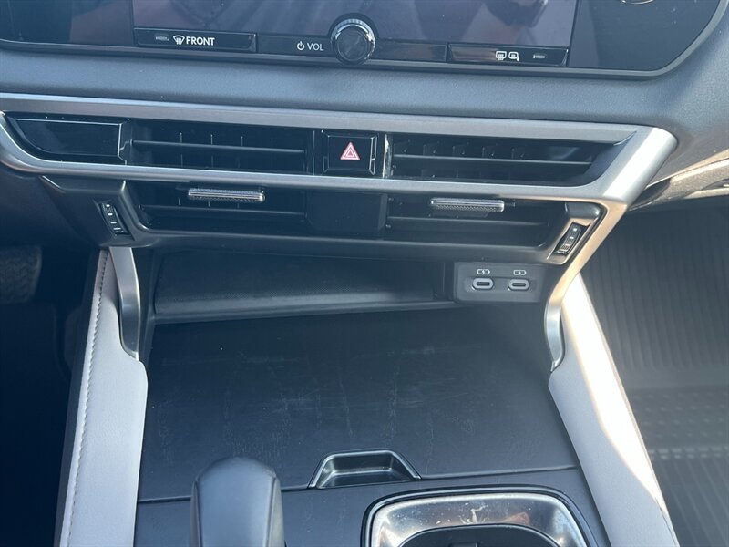 2023 Lexus RX 350 Premium - Photo 34 - Warminster, PA 18974