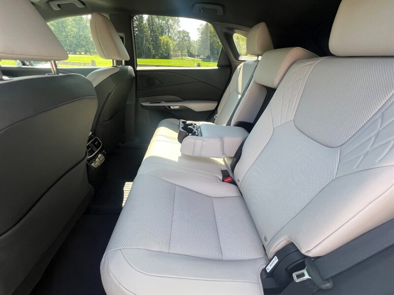 2023 Lexus RX 350 Premium - Photo 21 - Warminster, PA 18974
