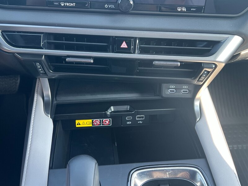 2023 Lexus RX 350 Premium - Photo 35 - Warminster, PA 18974
