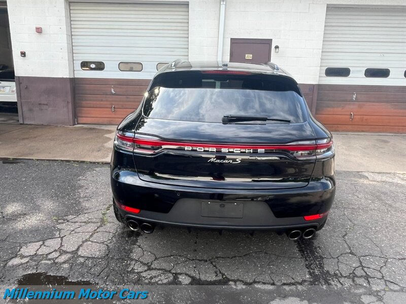 2019 Porsche Macan S  