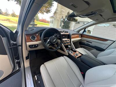 2021 Bentley Bentayga Hybrid   - Photo 34 - Warminster, PA 18974