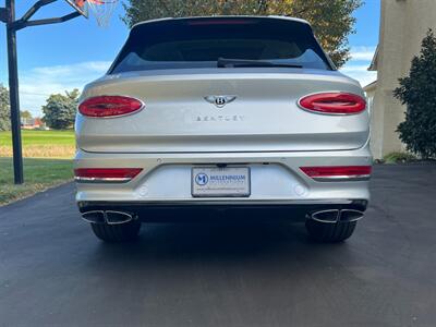 2021 Bentley Bentayga Hybrid   - Photo 11 - Warminster, PA 18974