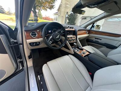 2021 Bentley Bentayga Hybrid   - Photo 35 - Warminster, PA 18974