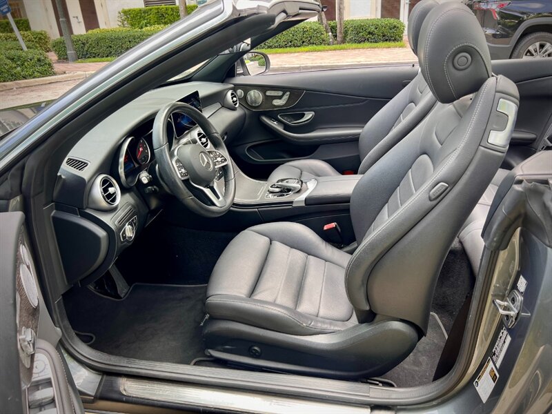 2019 Mercedes Benz C 300 photo 23