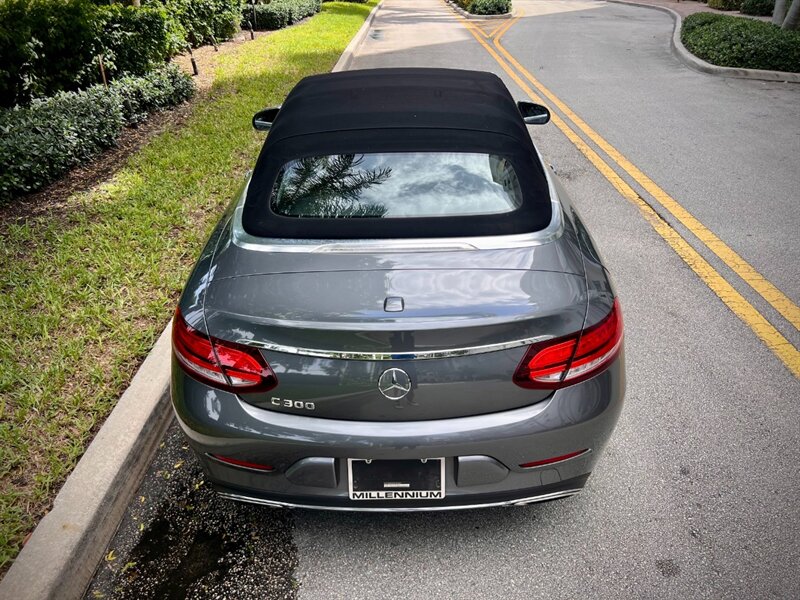 2019 Mercedes Benz C 300 photo 17