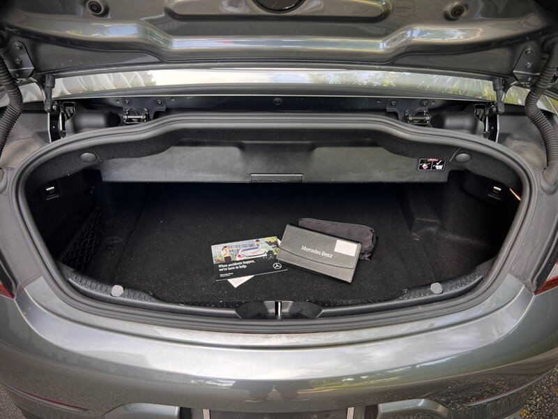 2019 Mercedes Benz C 300 photo 18
