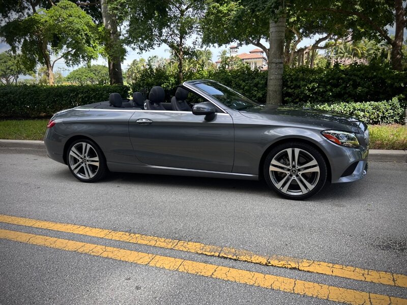 2019 Mercedes Benz C 300 photo 9