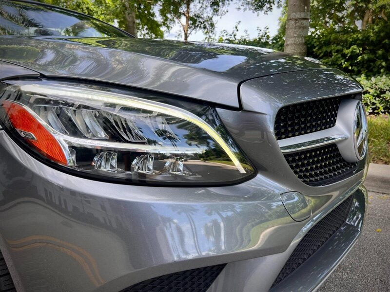 2019 Mercedes Benz C 300 photo 11