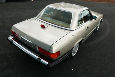 1987 Mercedes-Benz 560-Class 560 SL   - Photo 2 - Rockville, MD 20850