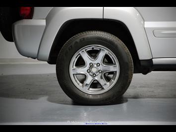 2003 Jeep Liberty Limited   - Photo 5 - Rockville, MD 20850