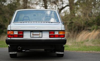 1985 Volvo 240 DL Sedan   - Photo 8 - Rockville, MD 20850