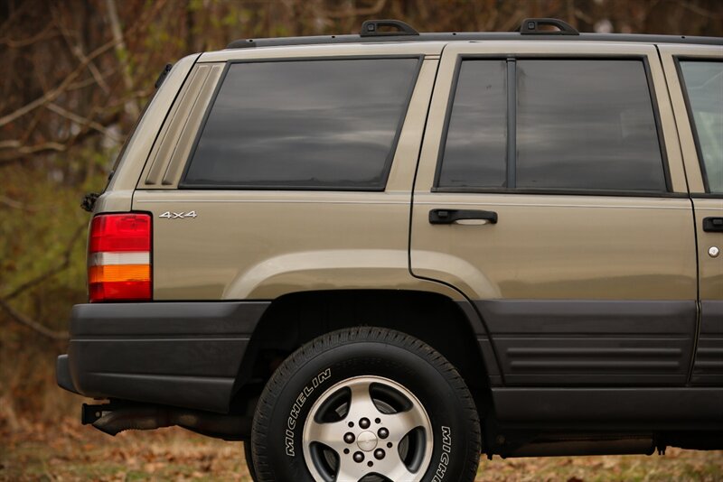 1998 Jeep Grand Cherokee Laredo 4dr Laredo   - Photo 18 - Rockville, MD 20850