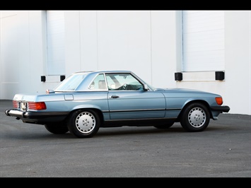 1987 Mercedes-Benz 560-Class 560 SL   - Photo 7 - Rockville, MD 20850