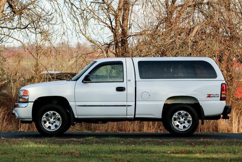 2005 GMC Sierra 1500 SLE Z71 4WD 2dr Regular Cab   - Photo 3 - Rockville, MD 20850