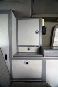 1995 Volkswagen EuroVan Winnebago Full Camper Conversion   - Photo 18 - Rockville, MD 20850