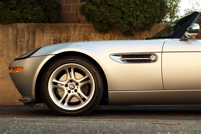 2002 BMW Z8   - Photo 21 - Rockville, MD 20850