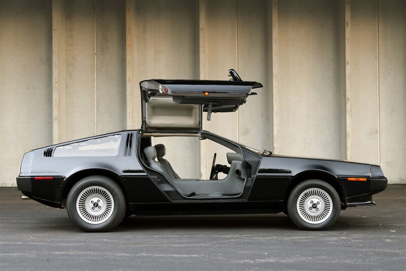 1981 DeLorean DMC-12   - Photo 3 - Rockville, MD 20850