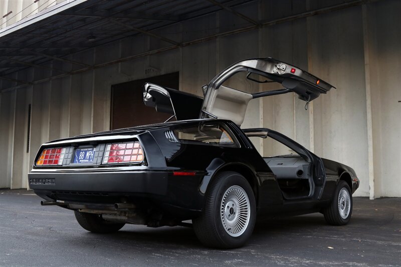 1981 DeLorean DMC-12   - Photo 2 - Rockville, MD 20850