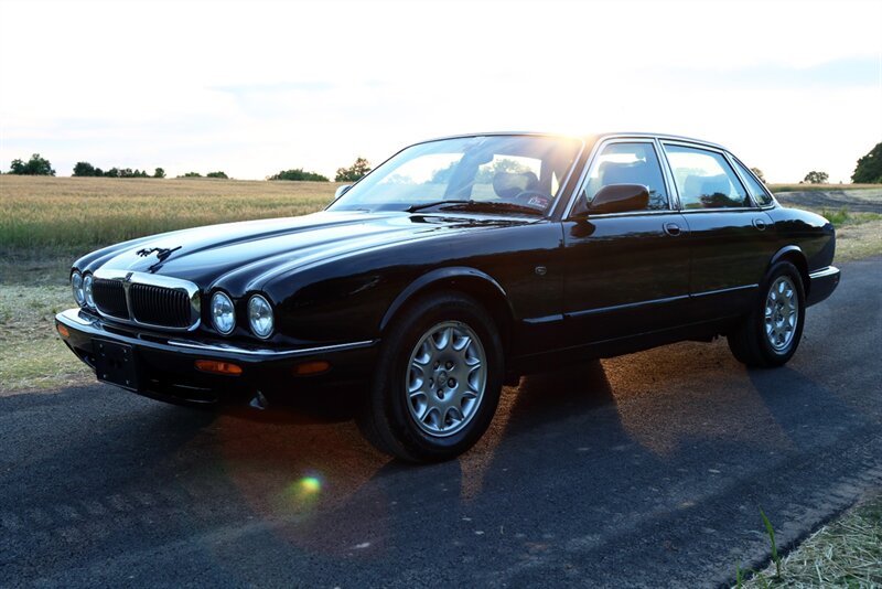 2000 Jaguar XJ8   - Photo 15 - Rockville, MD 20850