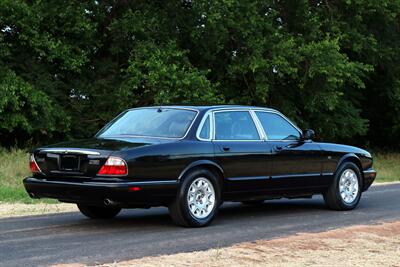 2000 Jaguar XJ8   - Photo 23 - Rockville, MD 20850