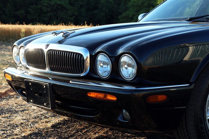 2000 Jaguar XJ8   - Photo 32 - Rockville, MD 20850