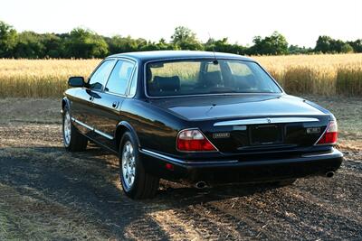 2000 Jaguar XJ8   - Photo 7 - Rockville, MD 20850