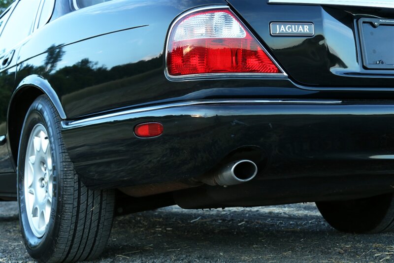 2000 Jaguar XJ8   - Photo 55 - Rockville, MD 20850