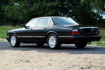 2000 Jaguar XJ8   - Photo 25 - Rockville, MD 20850