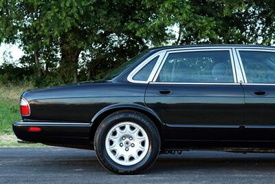 2000 Jaguar XJ8   - Photo 30 - Rockville, MD 20850