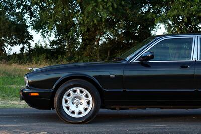 2000 Jaguar XJ8   - Photo 28 - Rockville, MD 20850