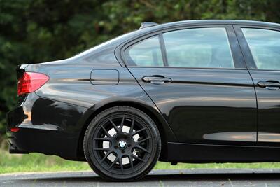 2013 BMW 335i  Sport 6-Speed - Photo 19 - Rockville, MD 20850