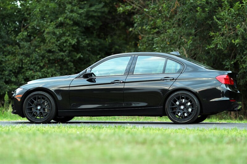 2013 BMW 335i  Sport 6-Speed - Photo 13 - Rockville, MD 20850