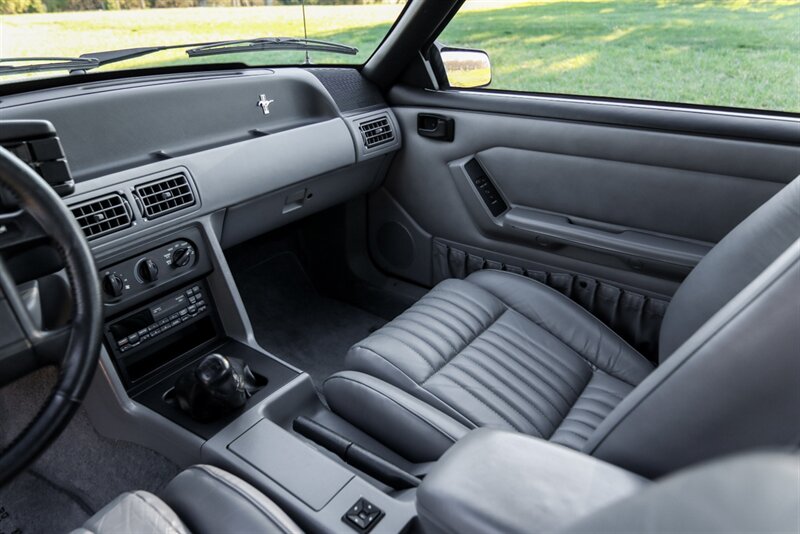 1993 Ford Mustang SVT Cobra   - Photo 51 - Rockville, MD 20850