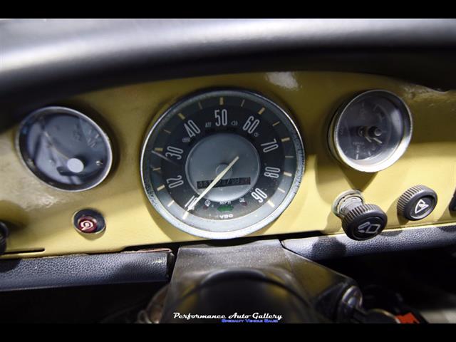 1970 Volkswagen Karmann Ghia   - Photo 24 - Rockville, MD 20850