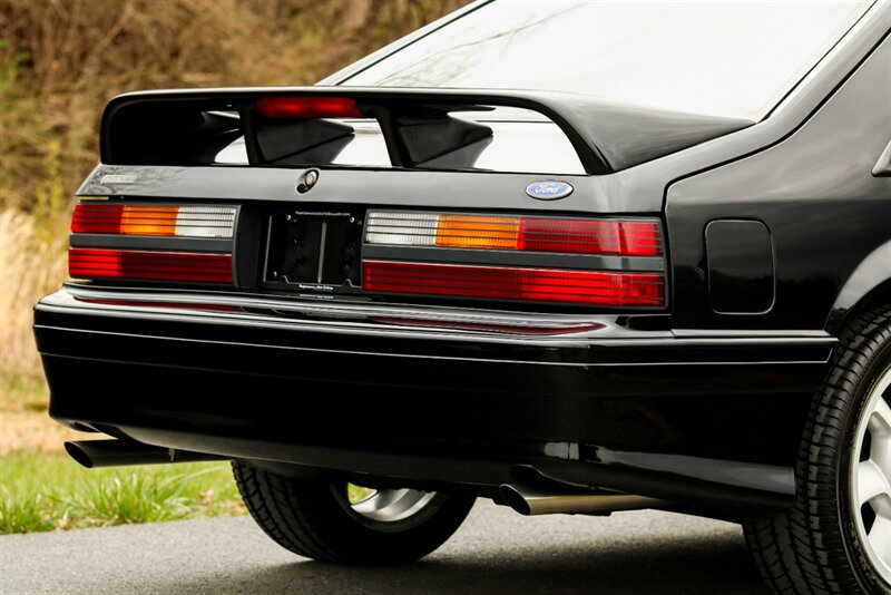 1993 Ford Mustang SVT Cobra   - Photo 38 - Rockville, MD 20850