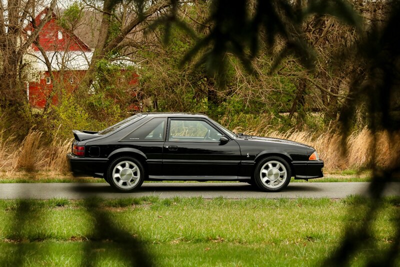 1993 Ford Mustang SVT Cobra   - Photo 10 - Rockville, MD 20850