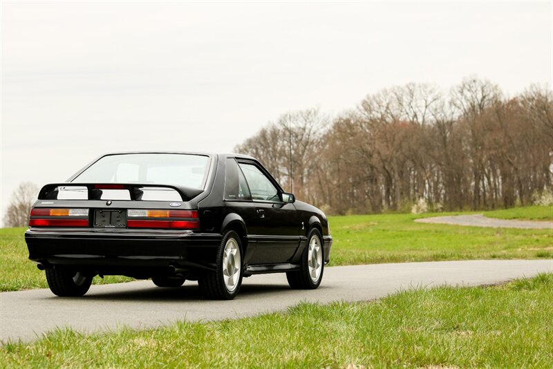 1993 Ford Mustang SVT Cobra   - Photo 7 - Rockville, MD 20850