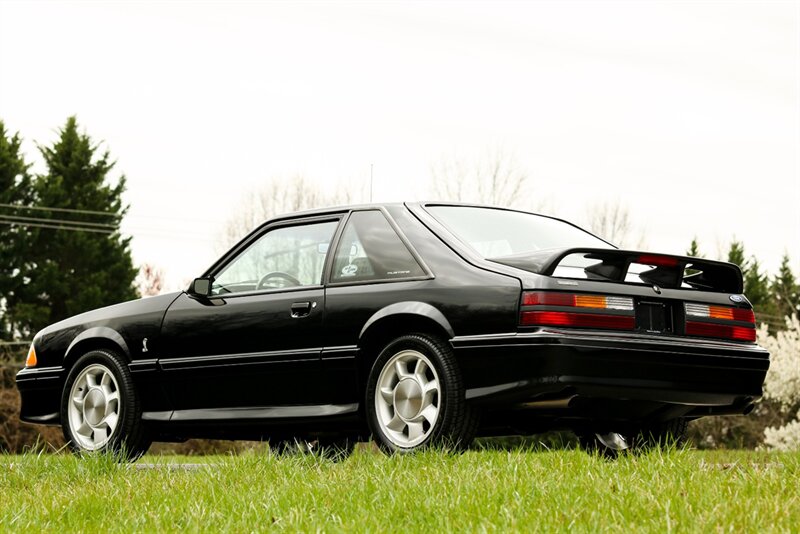 1993 Ford Mustang SVT Cobra   - Photo 18 - Rockville, MD 20850