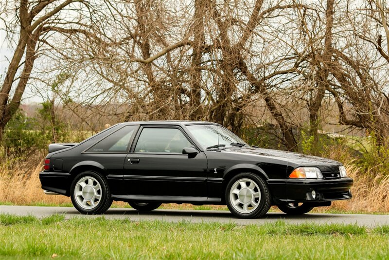 1993 Ford Mustang SVT Cobra   - Photo 11 - Rockville, MD 20850