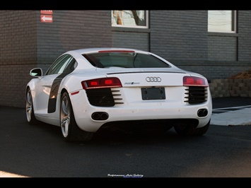 2009 Audi R8 Quattro  6-Spd - VF Supercharged - Photo 6 - Rockville, MD 20850