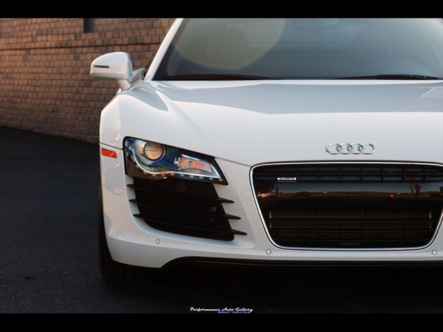 2009 Audi R8 Quattro  6-Spd - VF Supercharged - Photo 19 - Rockville, MD 20850