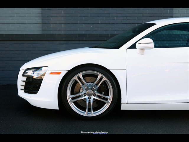 2009 Audi R8 Quattro  6-Spd - VF Supercharged - Photo 13 - Rockville, MD 20850