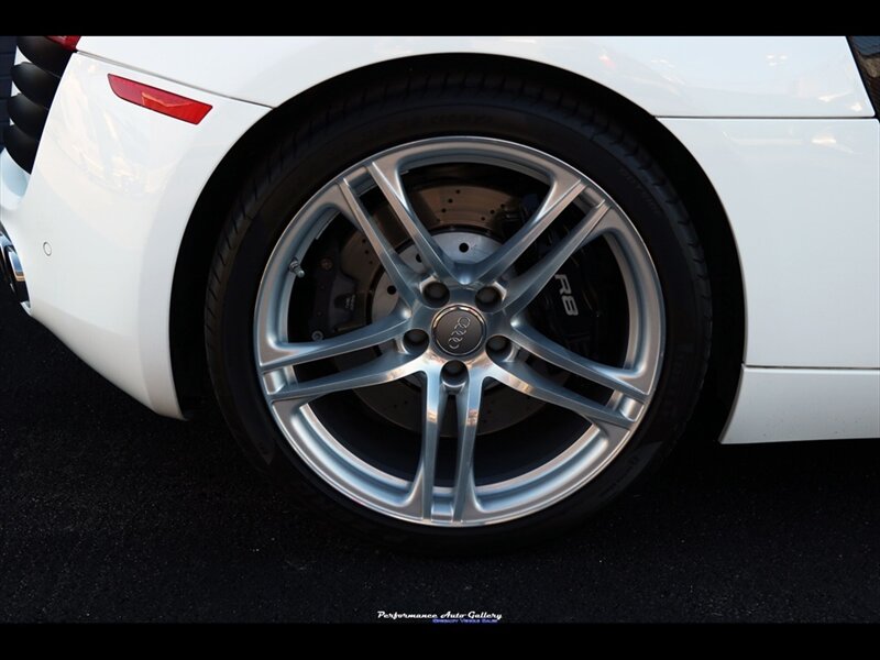 2009 Audi R8 Quattro  6-Spd - VF Supercharged - Photo 24 - Rockville, MD 20850