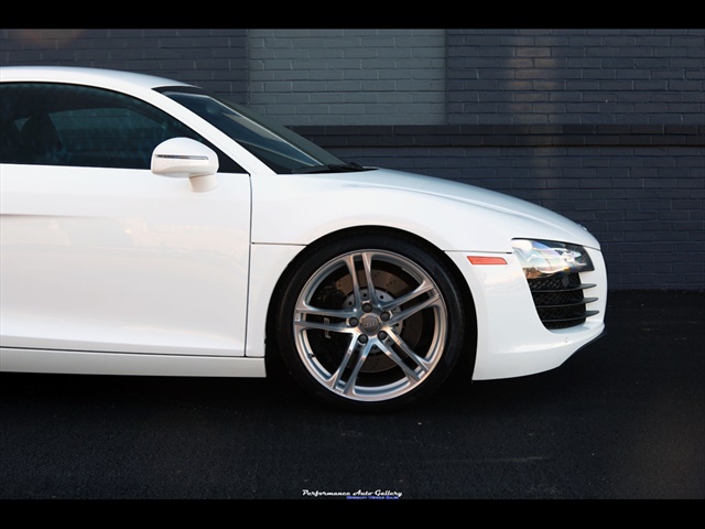 2009 Audi R8 Quattro  6-Spd - VF Supercharged - Photo 16 - Rockville, MD 20850