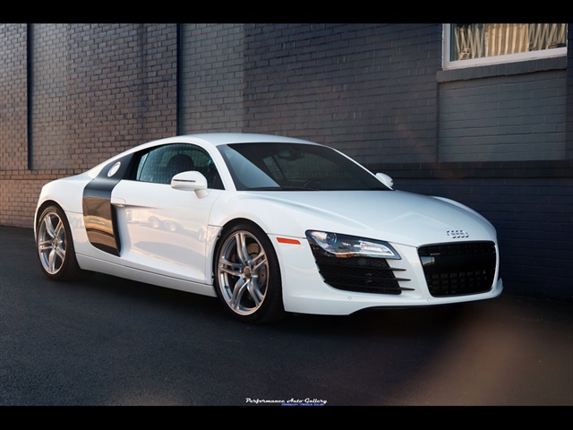 2009 Audi R8 Quattro  6-Spd - VF Supercharged - Photo 12 - Rockville, MD 20850