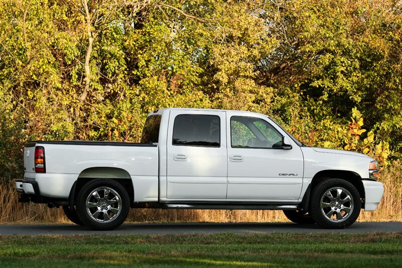 2006 GMC Sierra 1500 Denali   - Photo 22 - Rockville, MD 20850